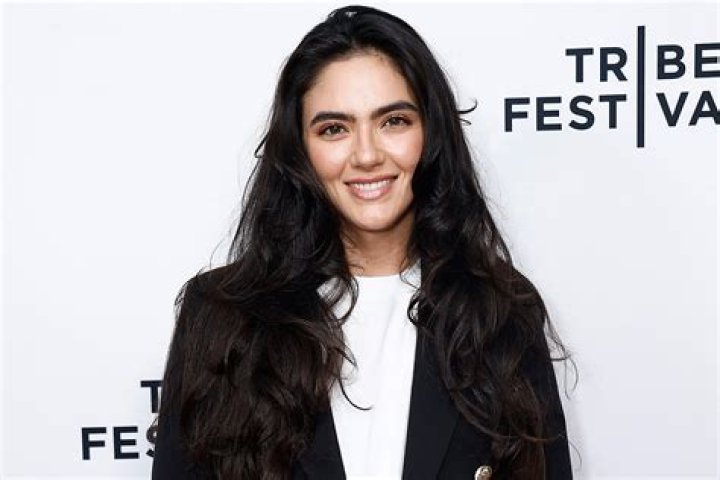 Arienne Mandi's Love Life Unveiled