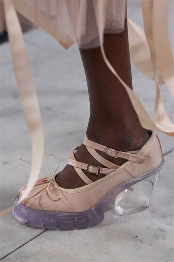 Discover The Secrets Behind "SE" In Footwear