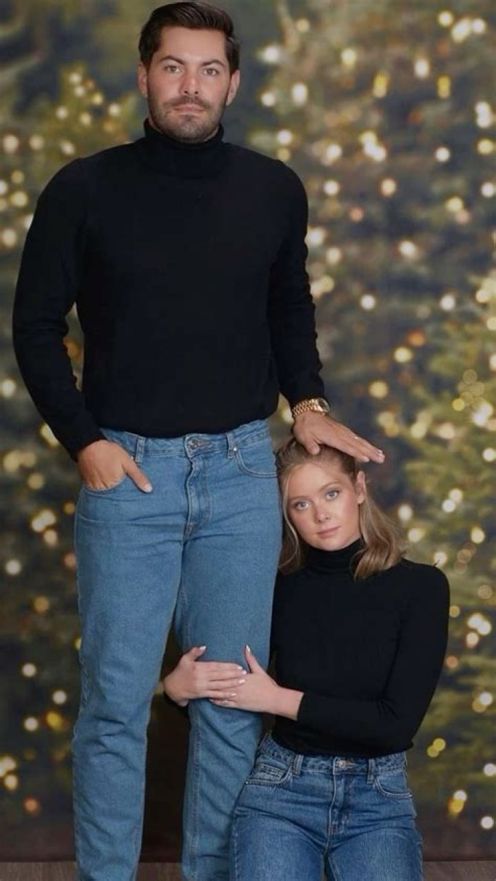 Uncover The Secrets Of Black Shirt And Jeans Family Photos: A Timeless Tradition