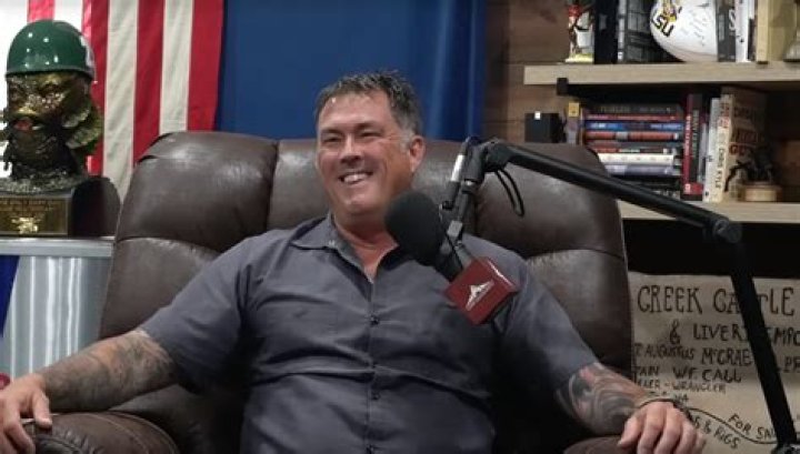 Uncover The Truth: Marcus Luttrell's Height Revealed