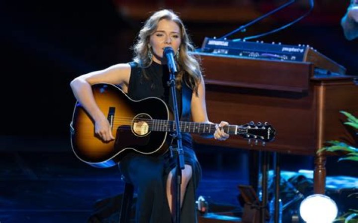 Unveiling The Secrets: Russell Country Singer Uncovered