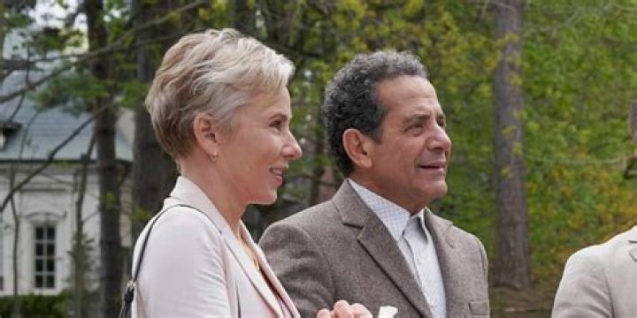 Unveiling The Truth Behind Traylor Howard's Marital Status